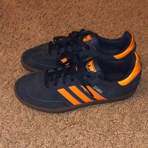 Women’s Adidas Samba Size 4Y - (6W)